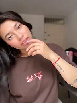 CocoaGigiMuse live XXX chat