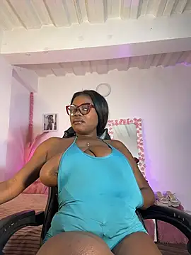 Chat XXX en directo de karinacortes