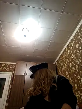 XXX chat uživo modela LianaJu