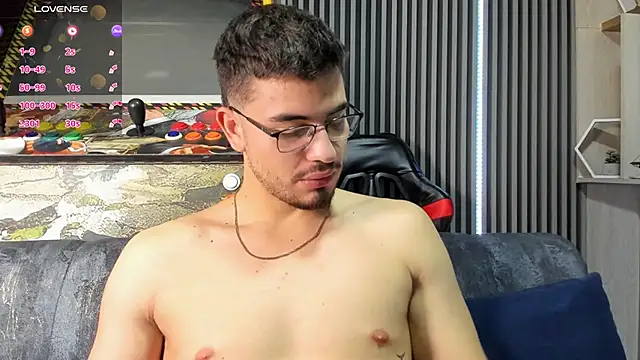 chris_gold_ Webcamshow