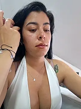Luianna লাইভ XXX চ্যাট