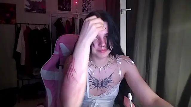 VeIvetLure Live XXX Chat