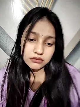 Pavitra_Sharma élő XXX-chatje
