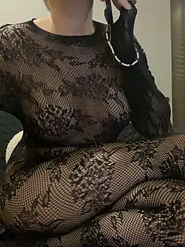 SihirliSofiya Adlı Modelin Canlı XXX Sohbeti