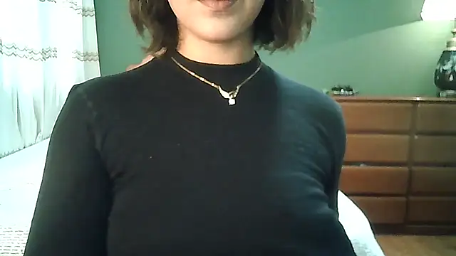 FallsForHerSmile Live XXX-Chat