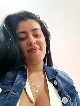 Chat XXX en directo de Luianna