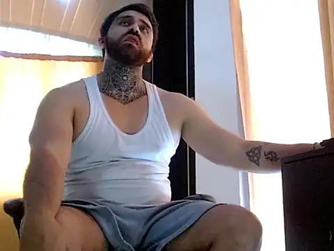 aronmiller404 Webcam Show