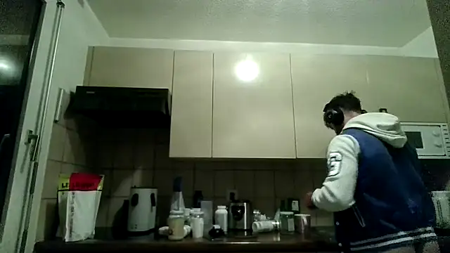 XXX chat uživo modela alpha-hunk
