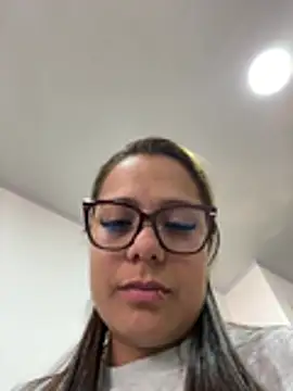 Chat +18 de Pretty__Milf ao vivo