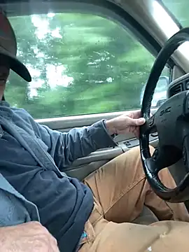 Themechanic420 élő XXX-chatje
