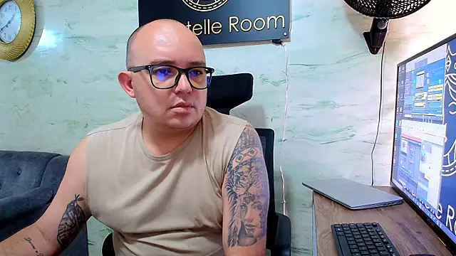 Pertunjukan Kamera Web maximo_daddy