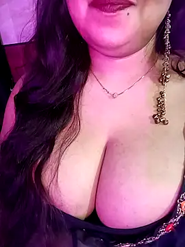 عرض كام Suhanakhan04