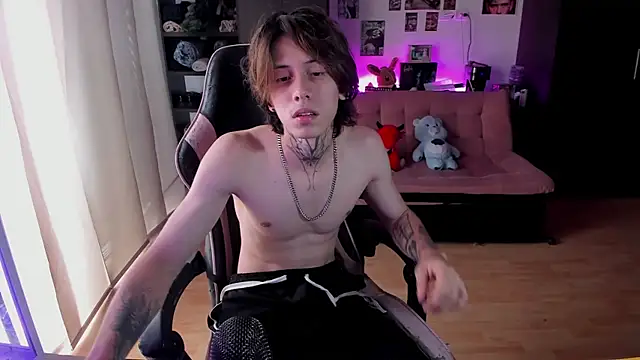 xIce_Boy Adlı Modelin Canlı XXX Sohbeti
