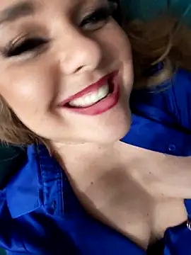 Juicy_PeachLux Chat XXX live