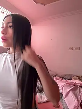 Bonny_Eva Adlı Modelin Canlı XXX Sohbeti