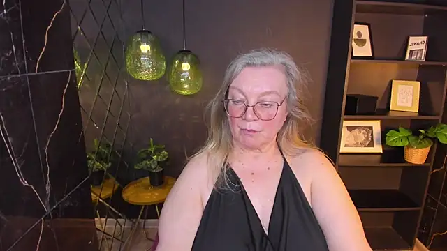 NataliMellow's Live XXX Chat