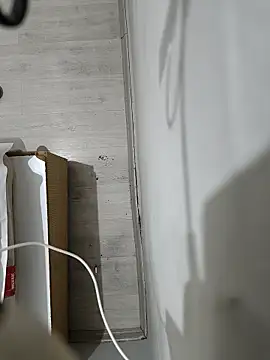 alikral18 webkamerás műsora
