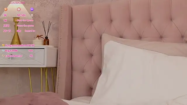 Chat +18 de milaleoneli ao vivo