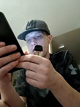 kollzCloudzz webkamerás műsora
