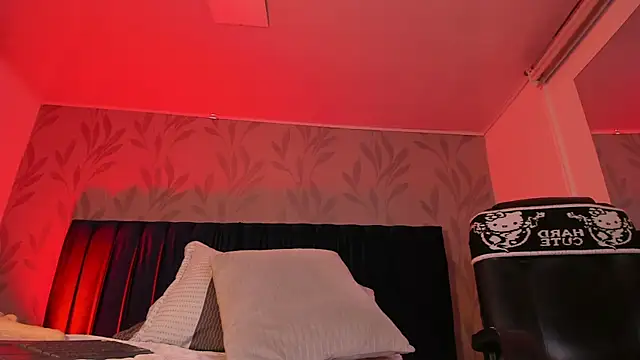 Chat XXX ao vivo de Milan_Daph