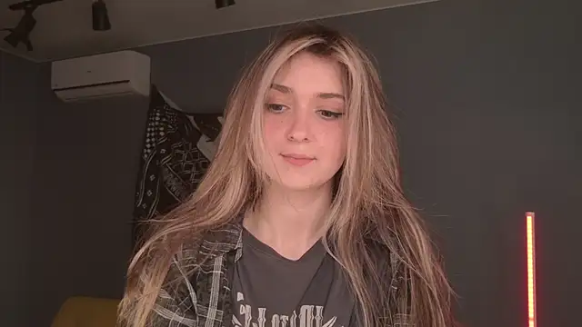 BellaSink's Live XXX Chat
