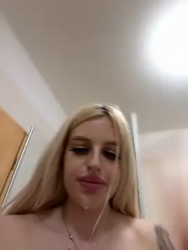 Steffi_SnowbunnyのライブXXXチャット