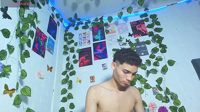 stevan1855 live XXX chat