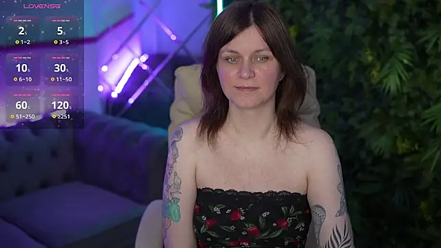 Онлайн чат XXX TinaMelt