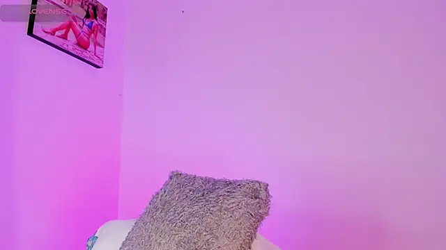 SelenaStonne's Live XXX Chat