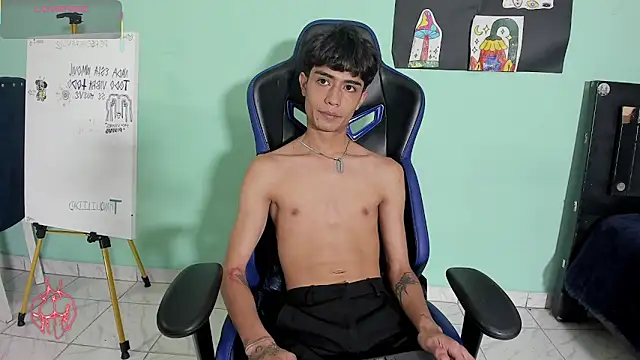 TYLERhHOT2005 Adlı Modelin Web Kamerası Şovu