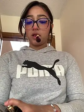 Онлайн чат XXX LilithMonette