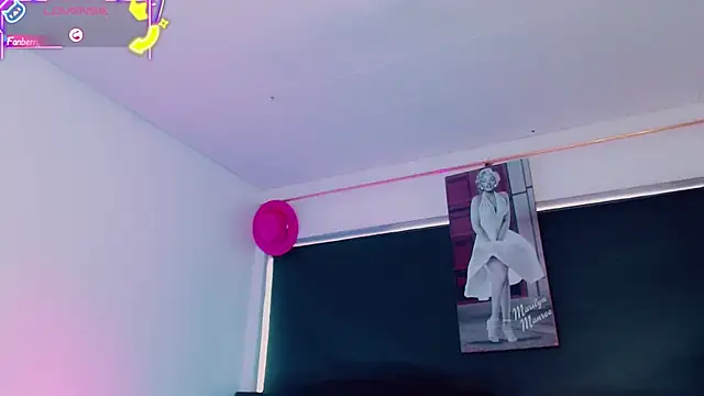Kendall_hornyy's Webcam Show