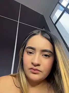 Antonella_Julieta 웹캠 쇼