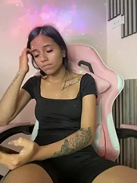 XXX chat uživo modela CELESTE_-EC