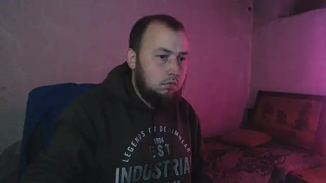 Pokazy przed kamerką   – BIG-COCK-OMG