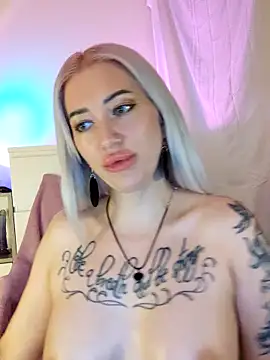Gina-Lumara Live XXX-chat