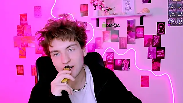 joseph_bear_'s Live XXX Chat