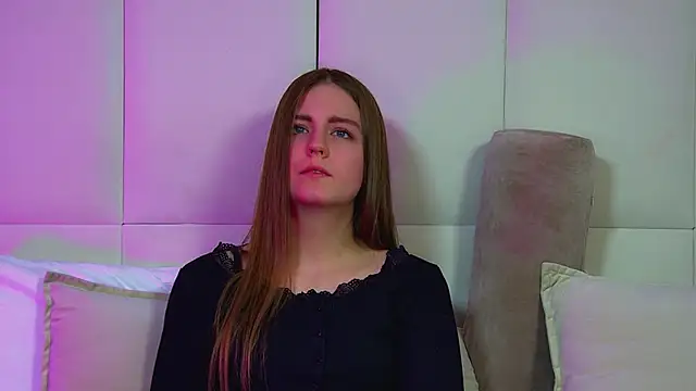 Онлайн чат XXX SofiaSarvain
