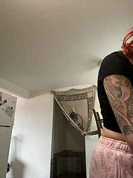 ThornsandHoney's Webcam Show