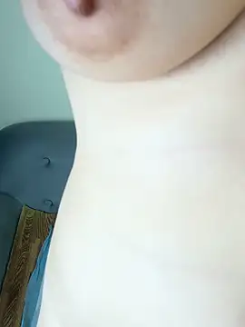 Linda-Mora Chat XXX in diretta