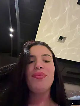 Онлайн чат XXX Rafaellaz