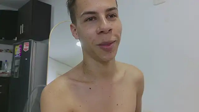 grey___27 Webcamshow