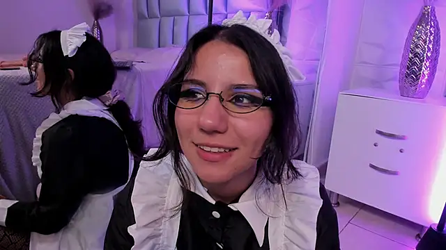 Онлайн чат XXX HollyPeach