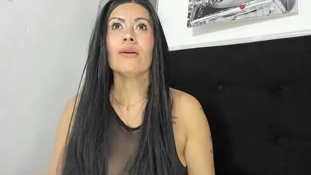 Tania_matureのライブXXXチャット