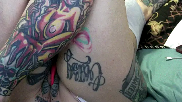 pamelagunns' Webcam Show