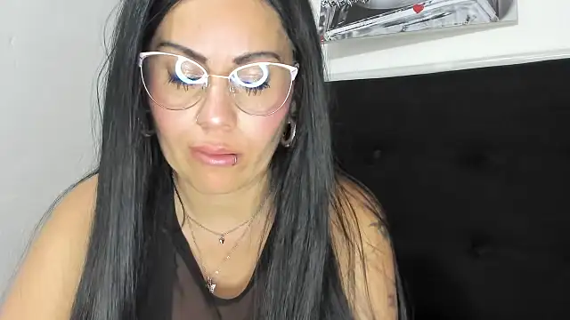 Tania_mature 라이브 XXX 채팅