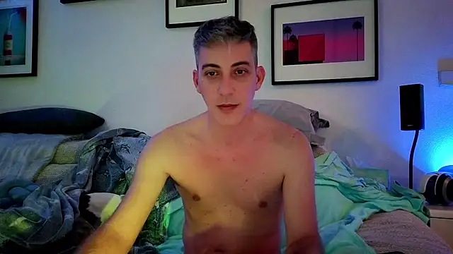 1Hugo1's Live XXX Chat