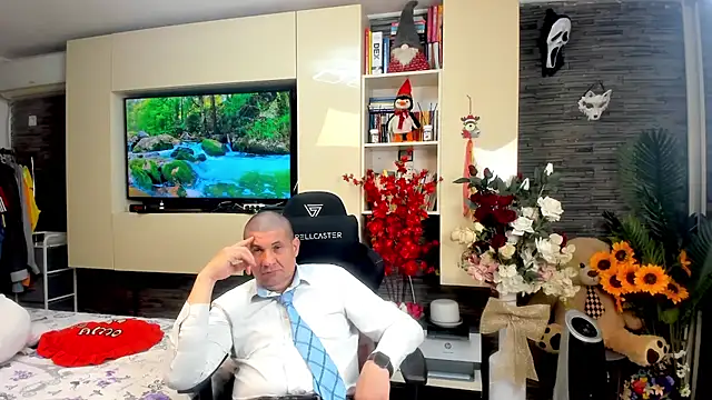 SpartacusDaddy48 Live XXX Chat