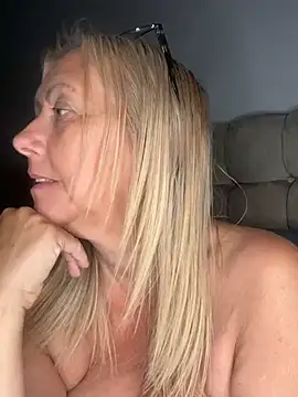 Chat XXX ao vivo de CocoJadeX