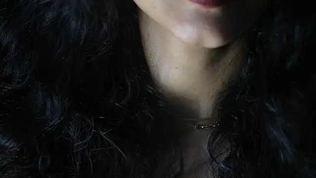 -AyeshaSinghania-'s Live XXX Chat